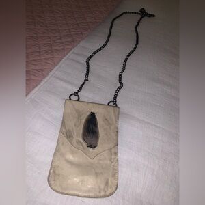 Evoke Women leather Paulina crossbody bag stone light green from Colorado